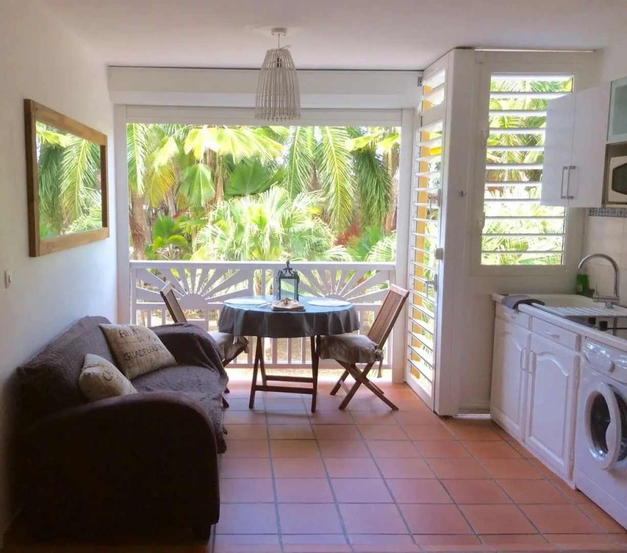 Ti. Maanga vue mer et pieds dans l'eau