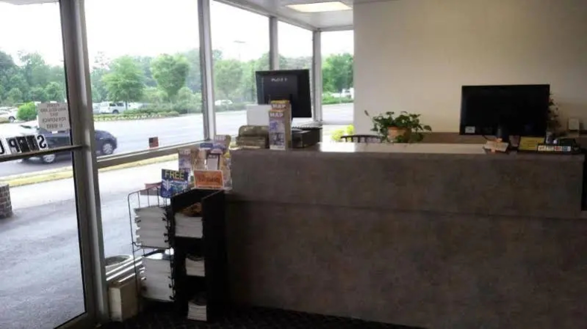 Travelodge Williamsburg Central