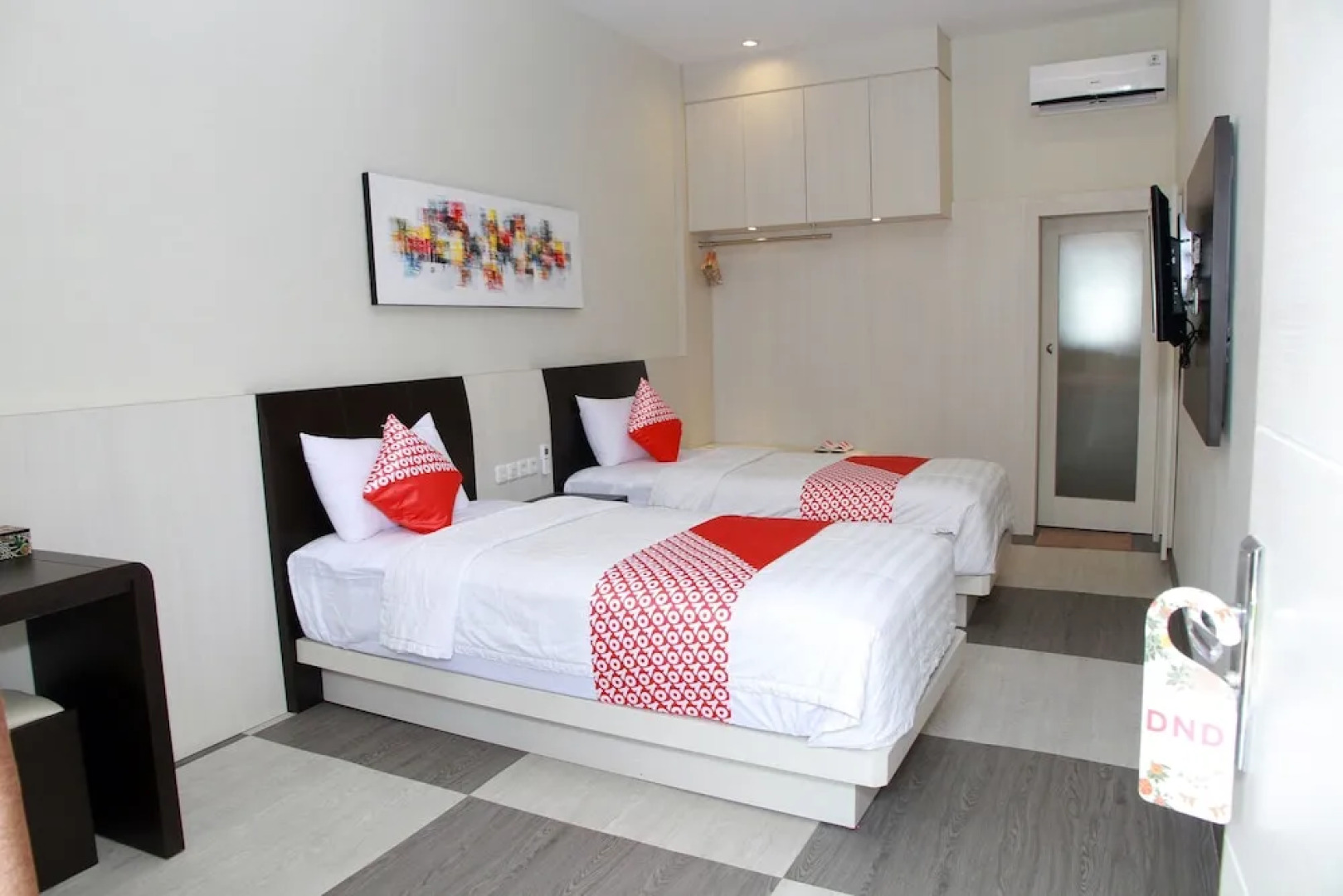 OYO 1656 Parama Su Hotel