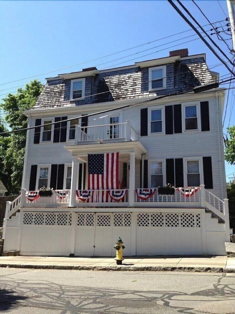 Downtown Plymouth-America's Hometown Apartment 3 BestStayz.1