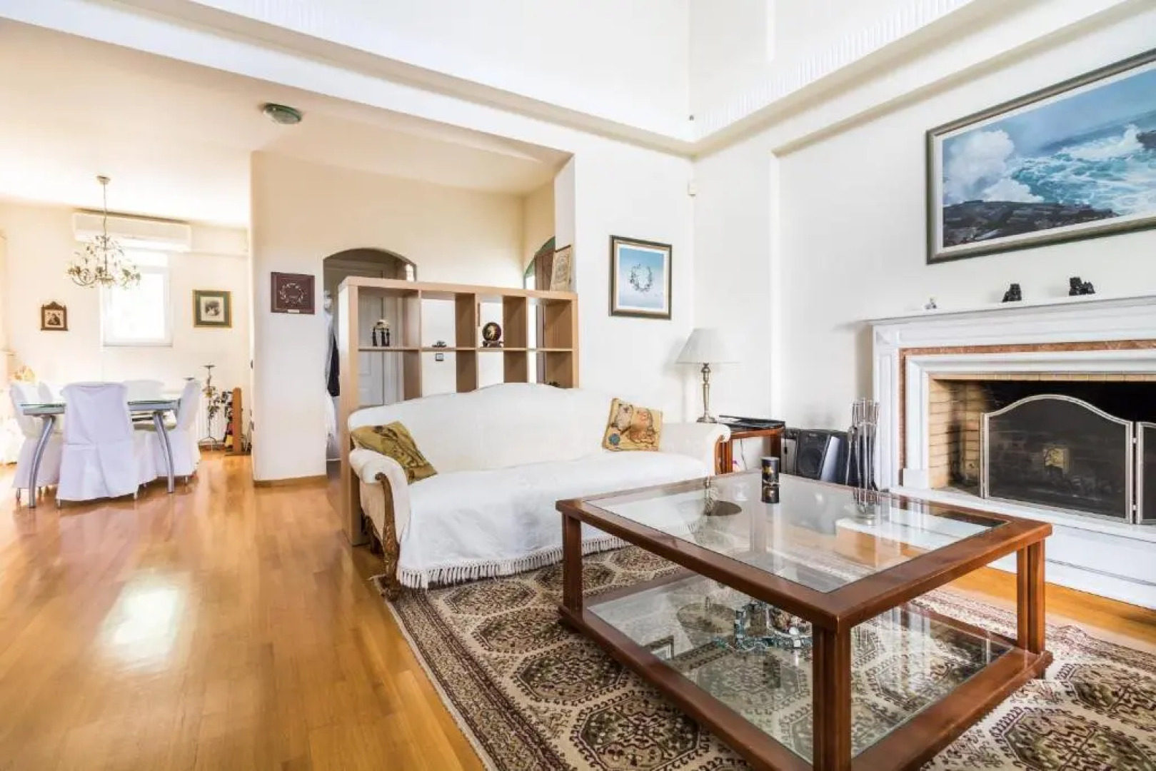 4 bdr Villa with Private Pool in Glyfada