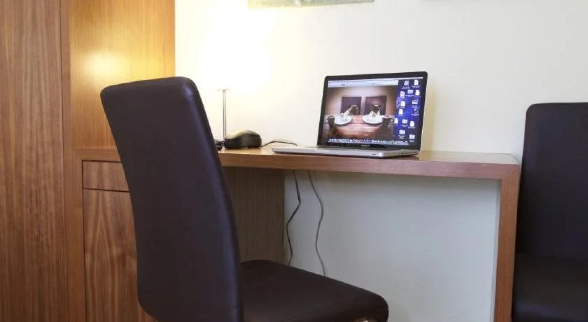 Hotel & Konditorei May