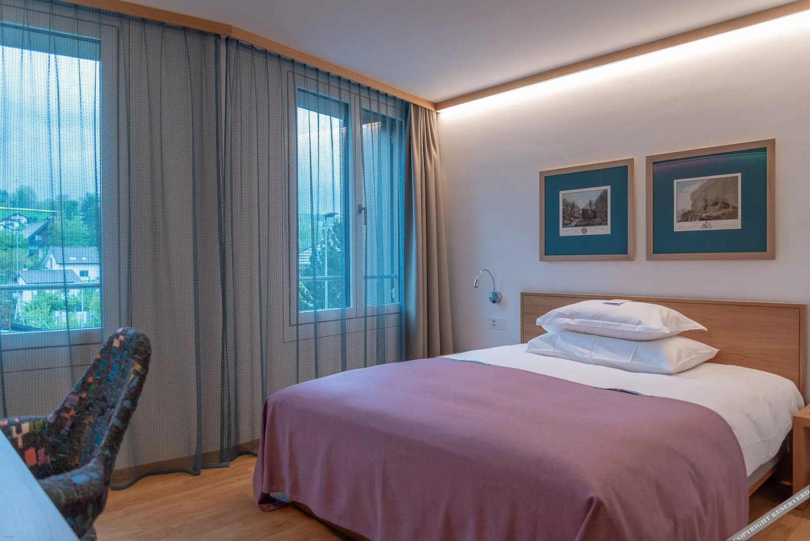 Отель Caspar Swiss Quality