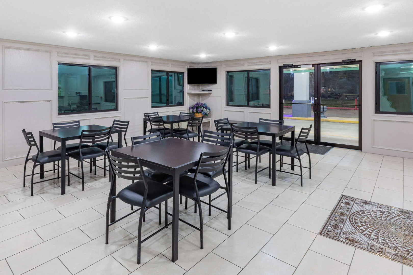 Super 8 by Wyndham League City/Kemah Area