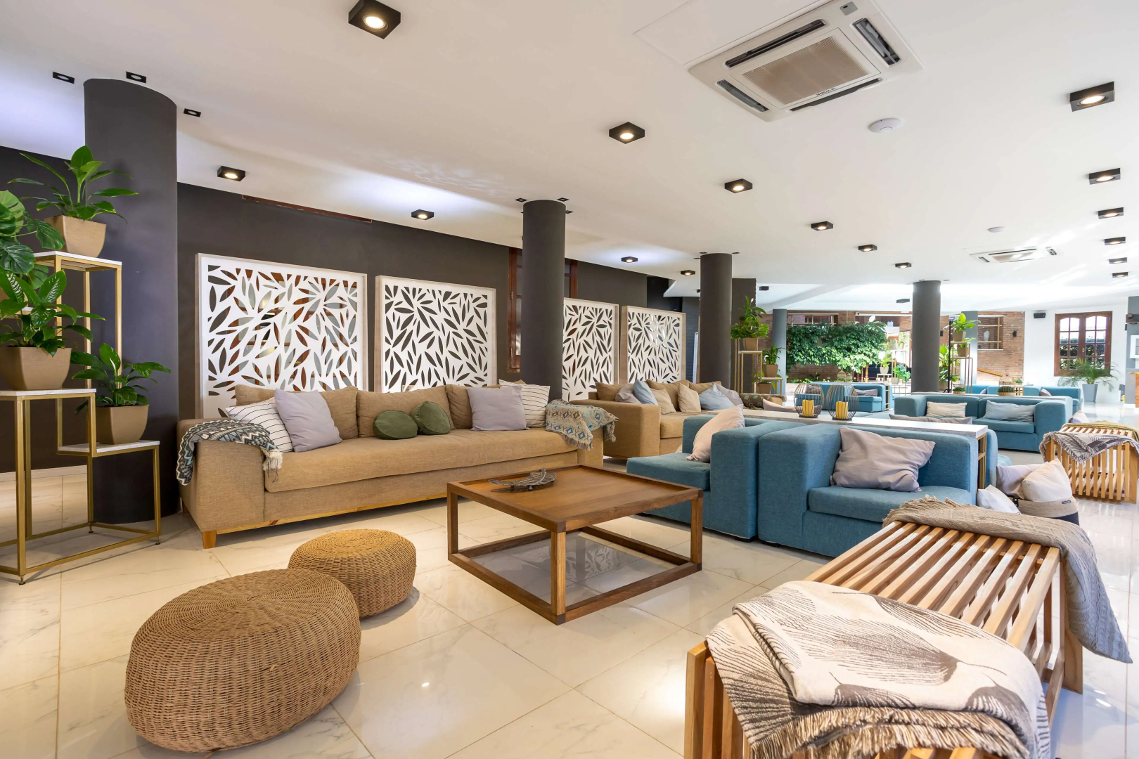 Pinares Panorama Suites & Spa