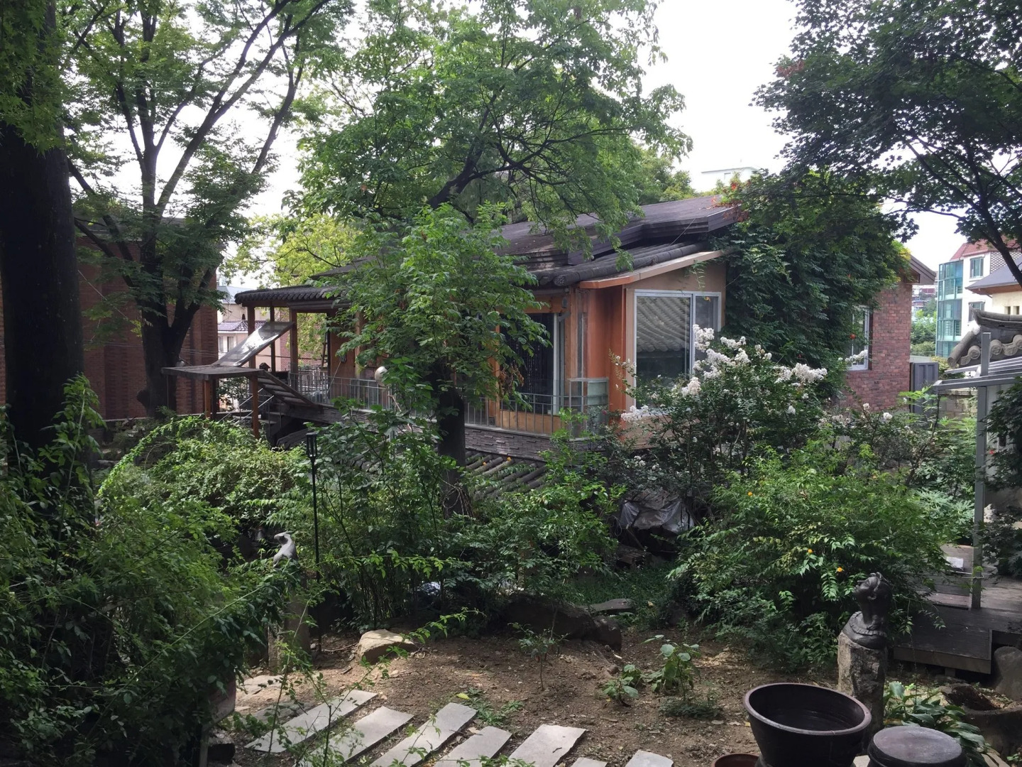 Jiwoljang Guest House