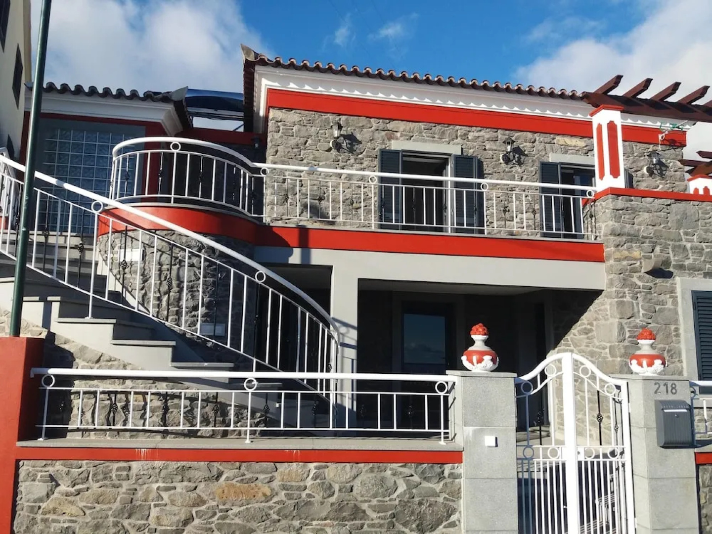 House with 2 Bedrooms in Ponta Do Sol, with Furnished Terrace And Wifi - 3 Km From the Beach