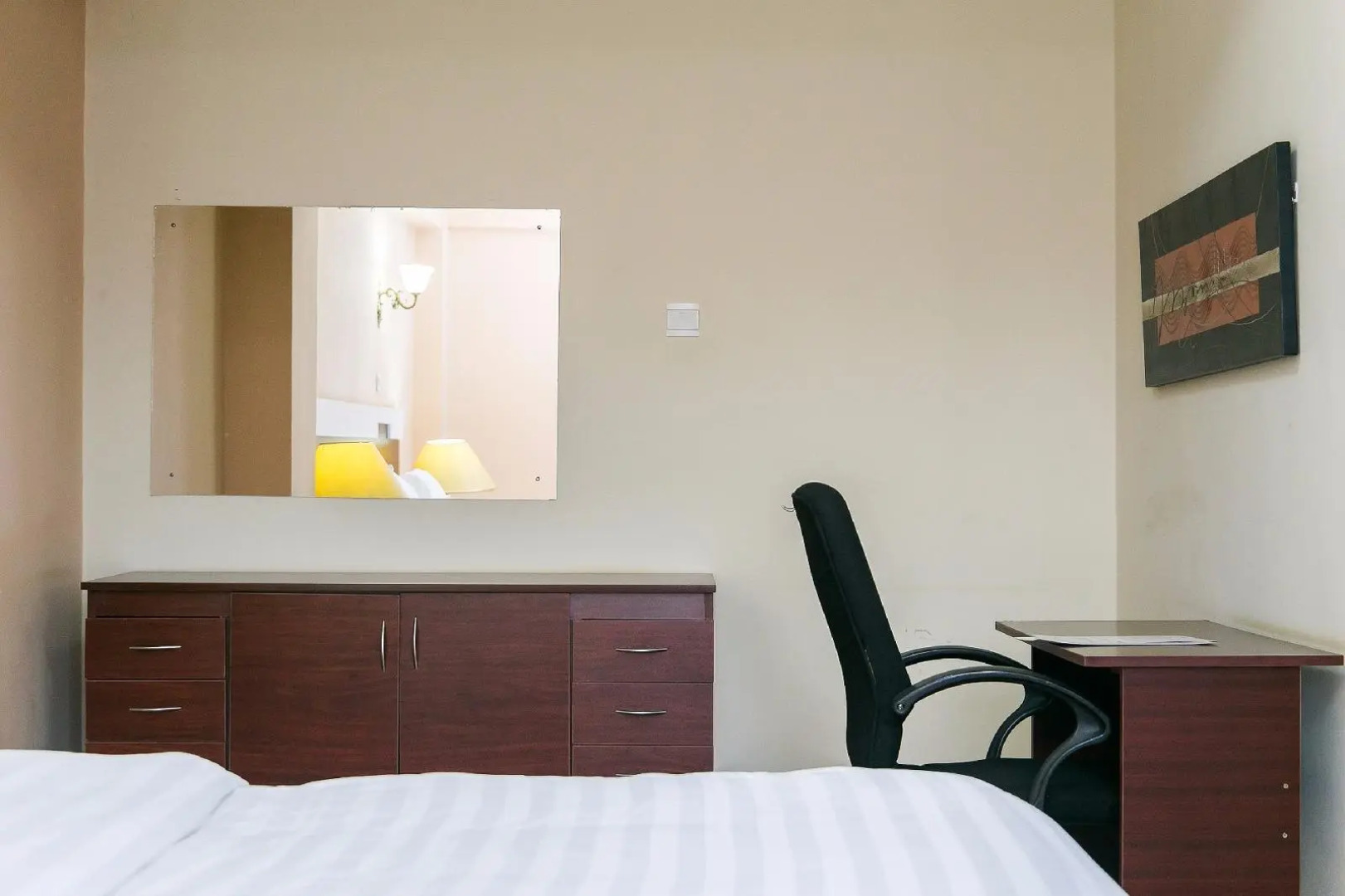 The Coconut Grill Hotel