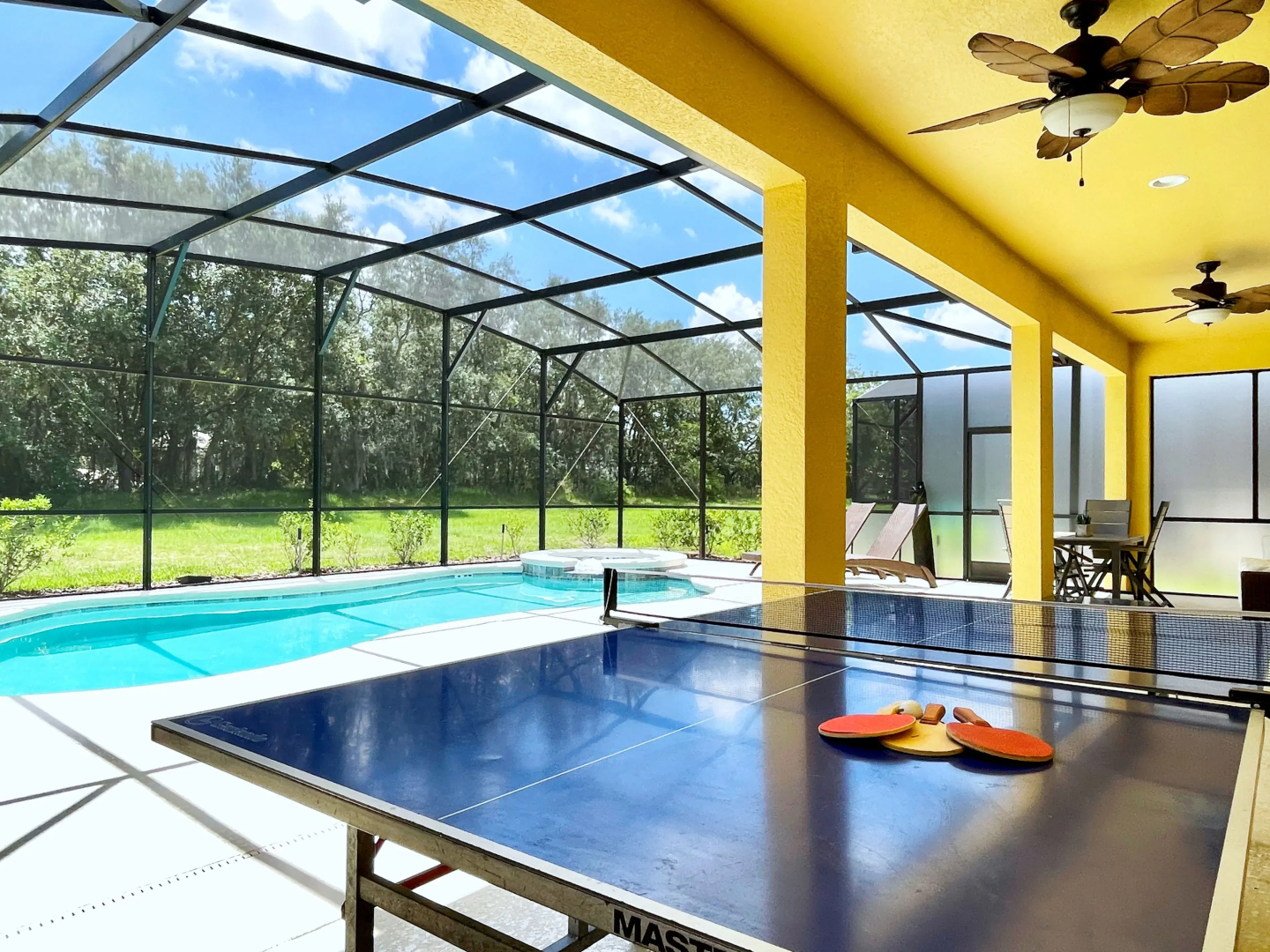 Huge10Bd Spa Gm Pool Solterra-5252OA, Davenport, US