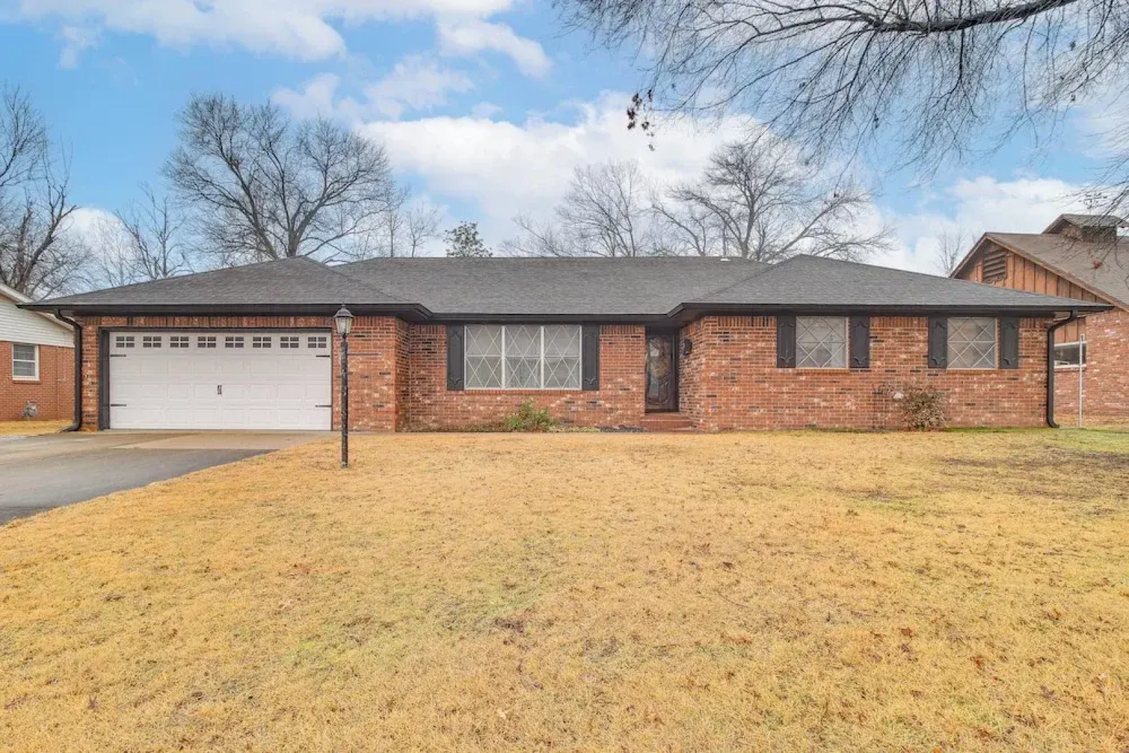 Near Shops & Eats: Vinita Home w/ Furnished Patio