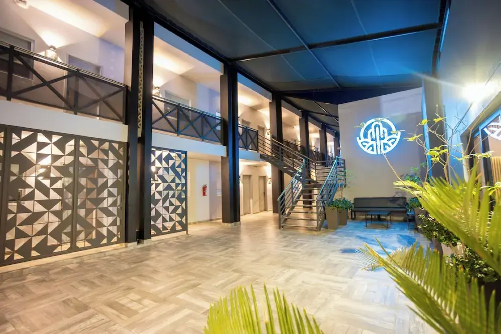 653 Hotel