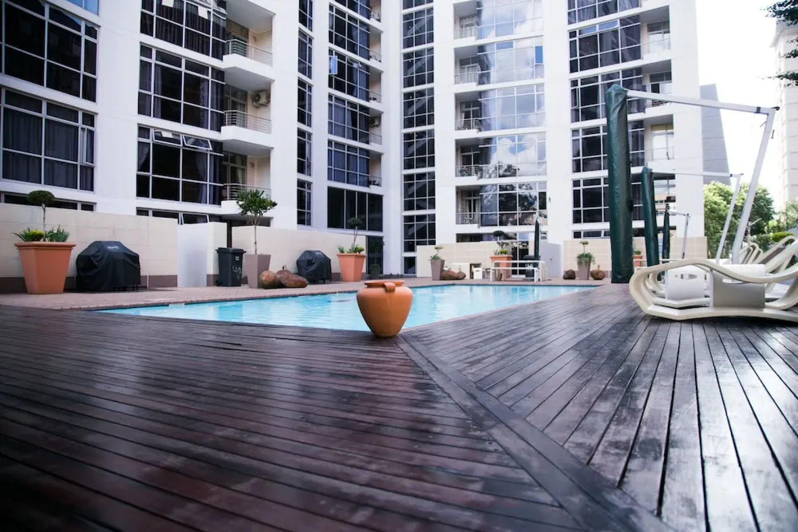Hydro Executive Apartments