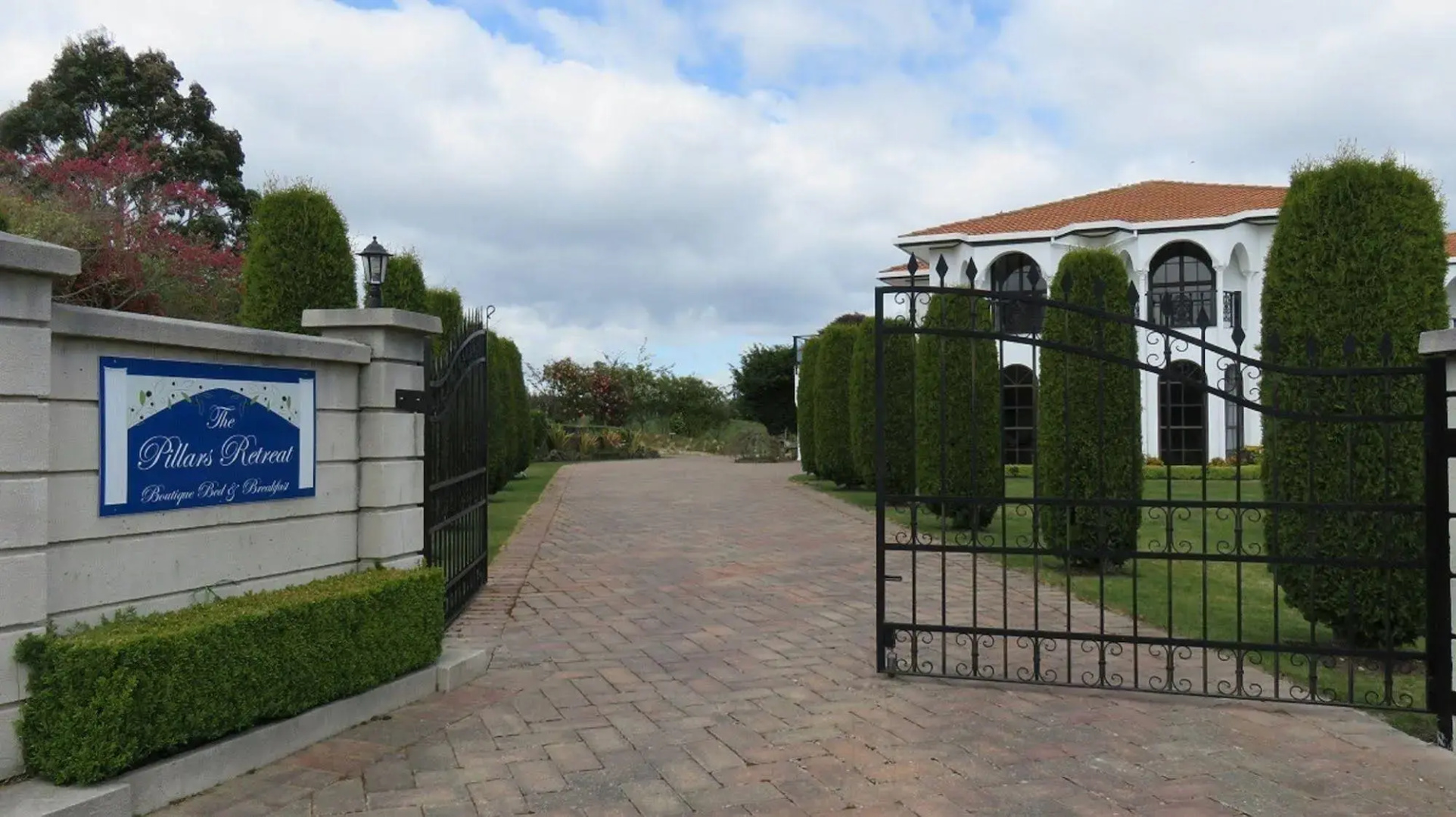 The Pillars Retreat
