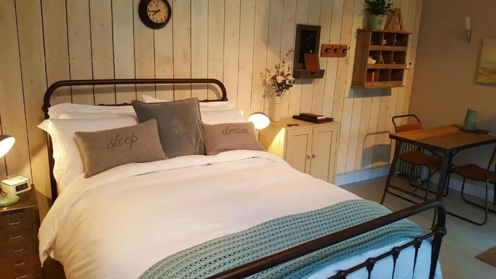 The Dorm Bed and Breakfast