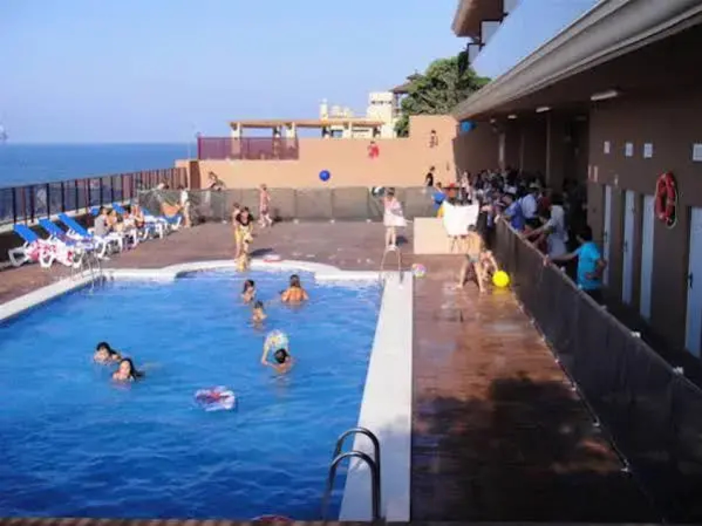 Aparthotel El Faro