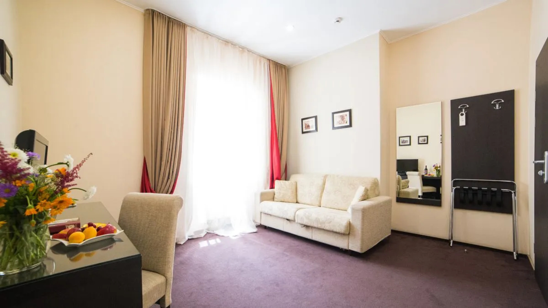 Optima Дворжец Львов