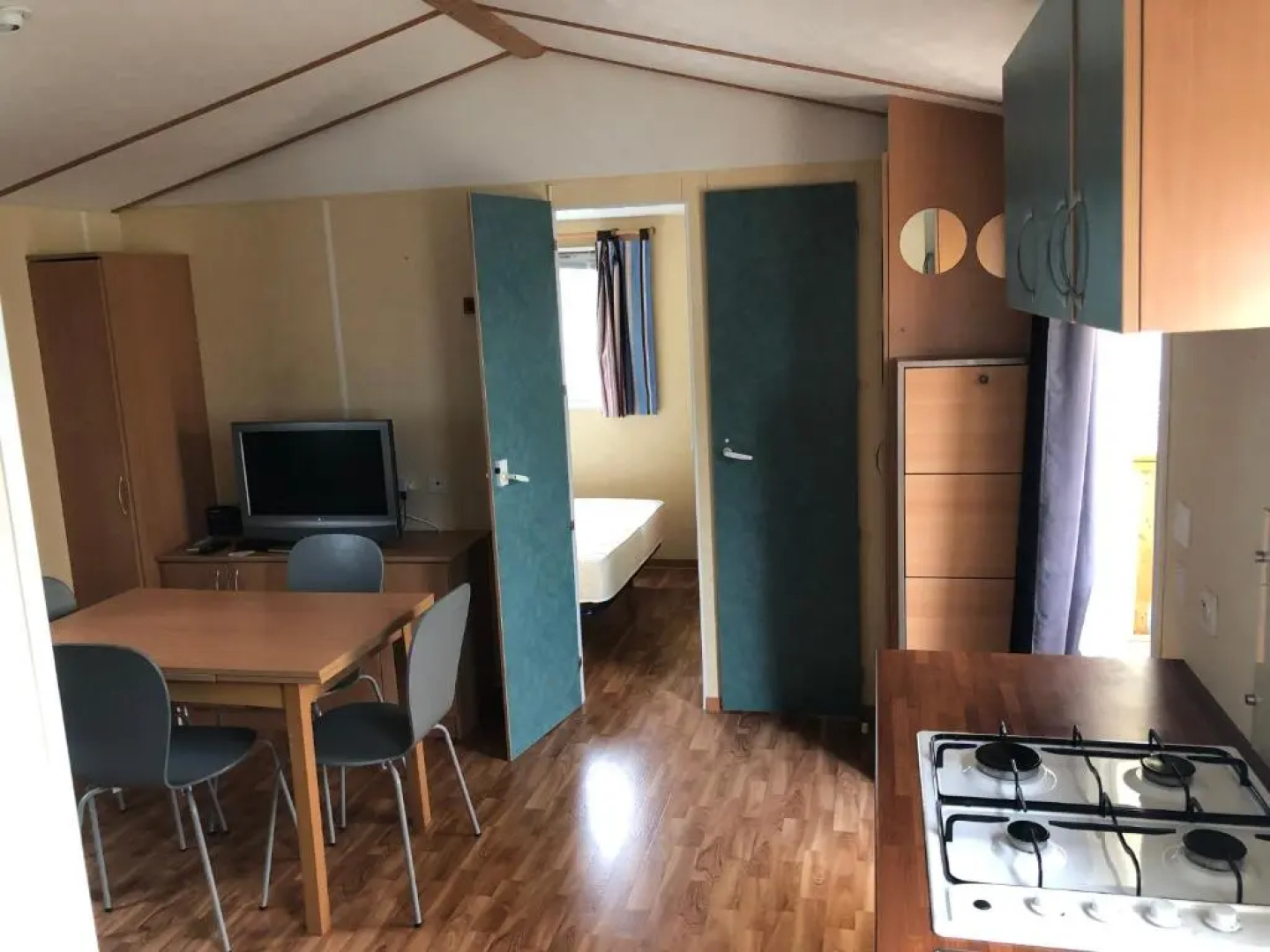 Mobil-home 5 personnes proche de la plage
