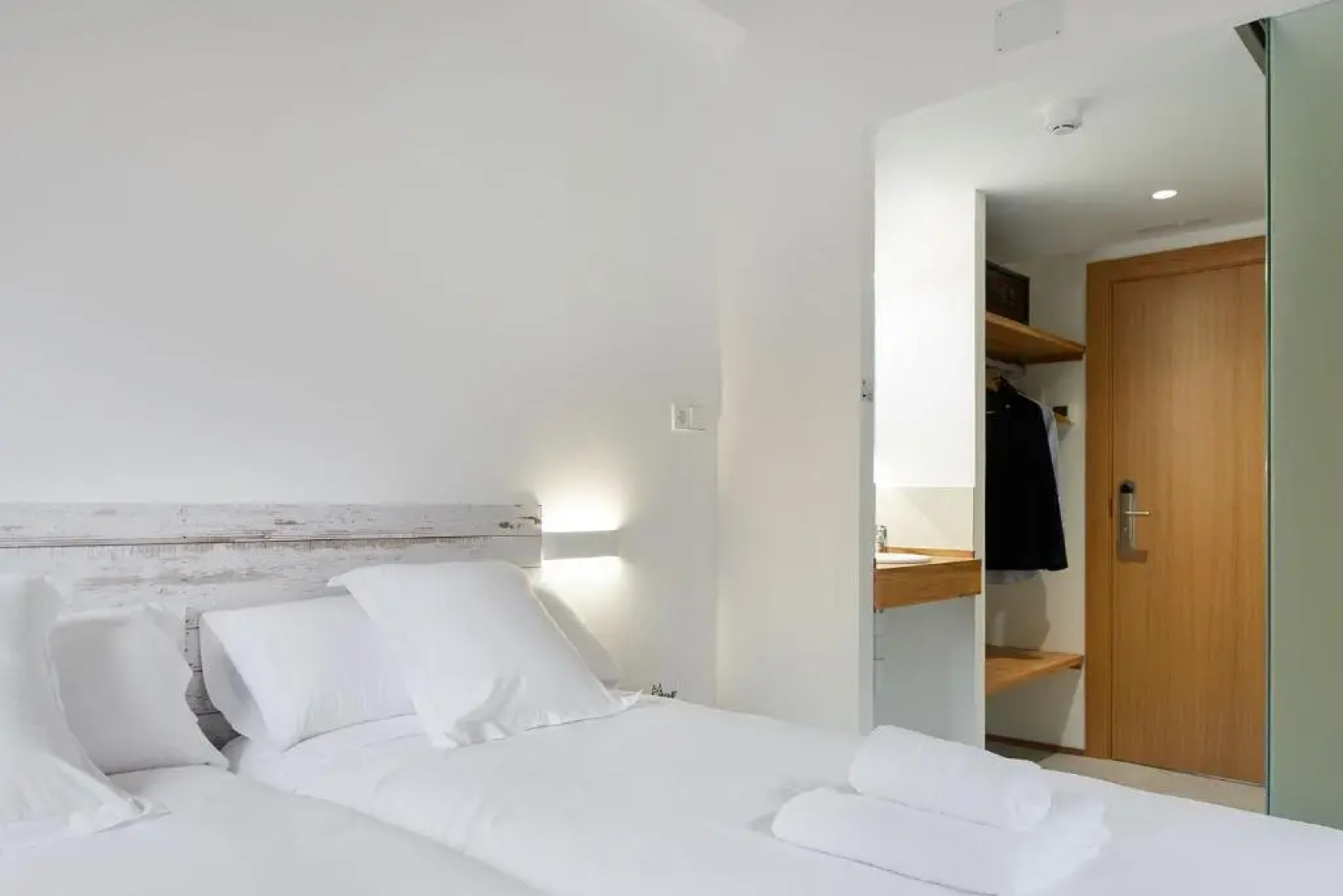 IRAIPE Estella Rooms