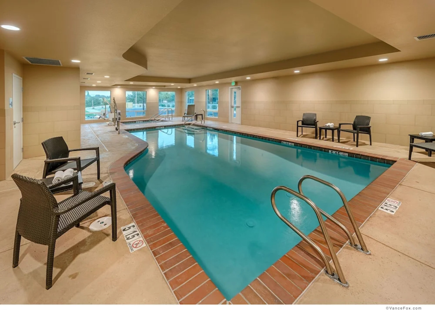 Holiday Inn Express Hotel & Suites Red Bluff-South Redding by IHG