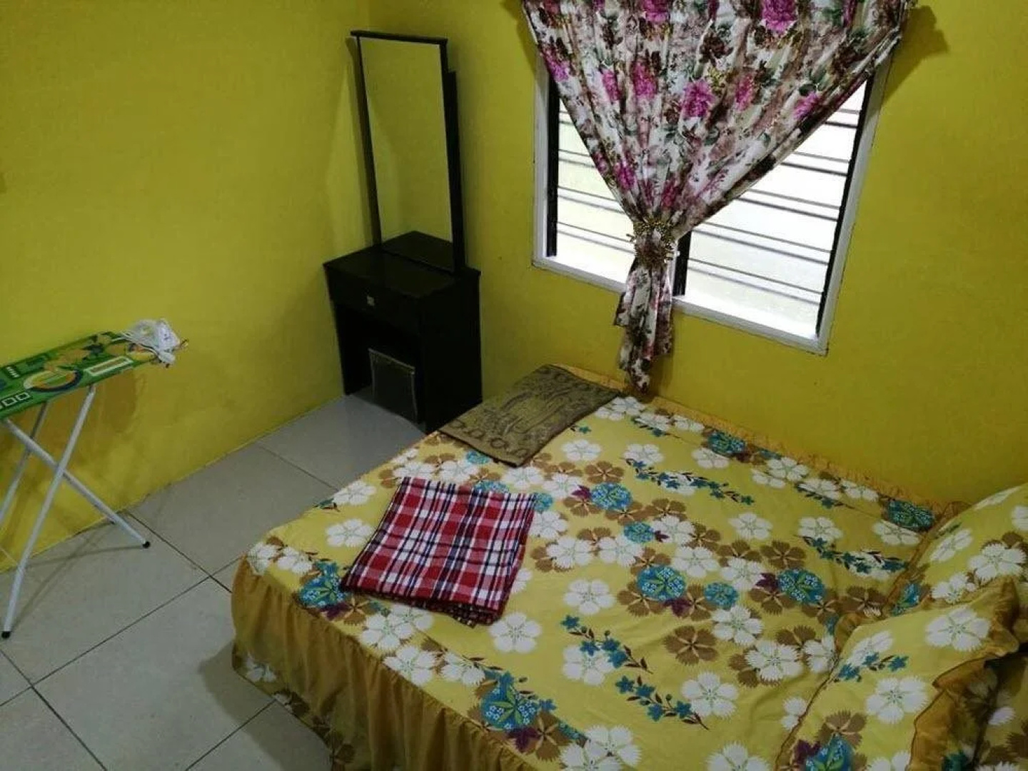 Khaimal Homestay Pulau Enjin
