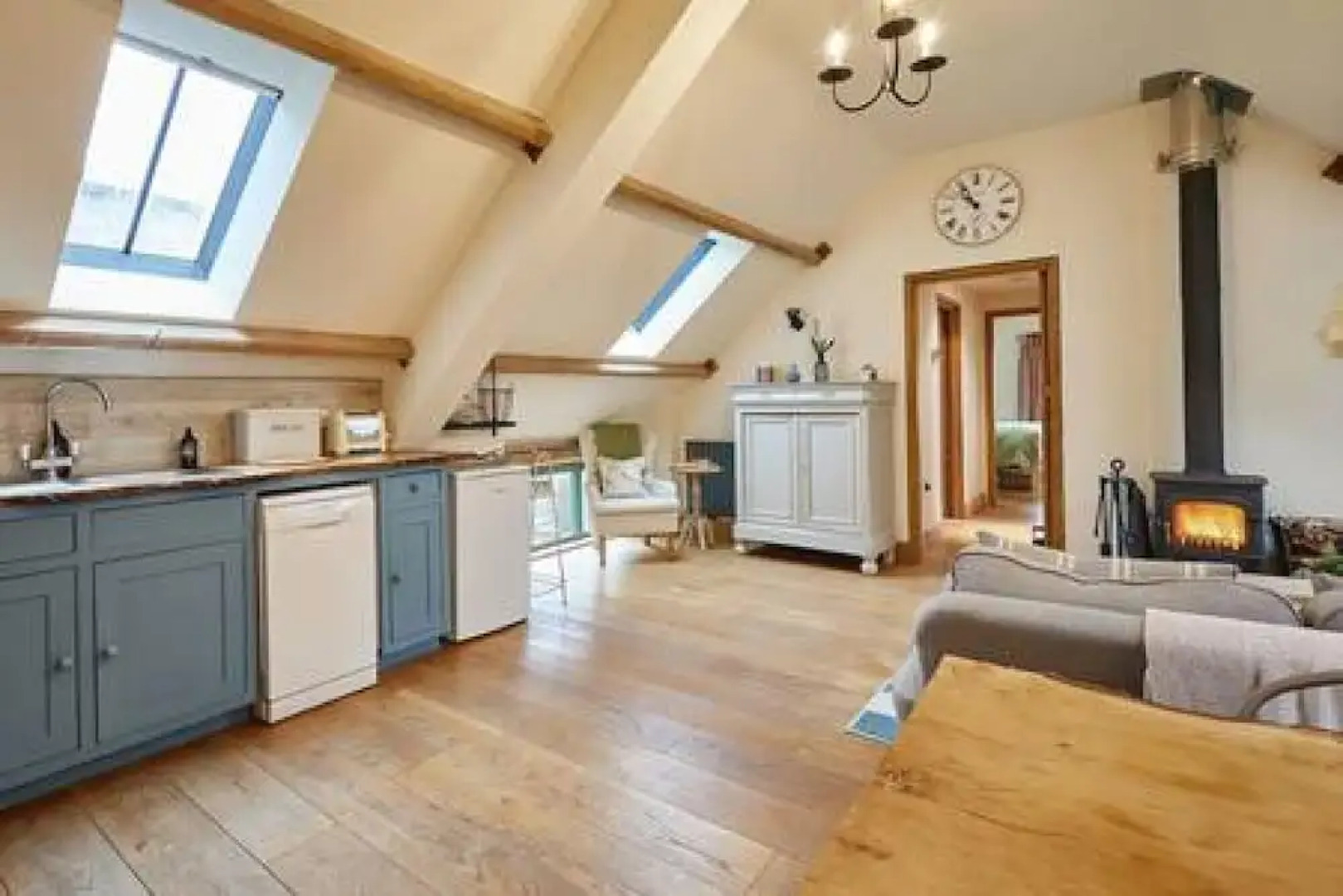 Host Stay Llewenau Draw Barn