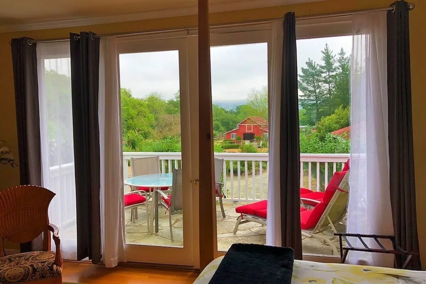 Meadowlark Country House & Resort