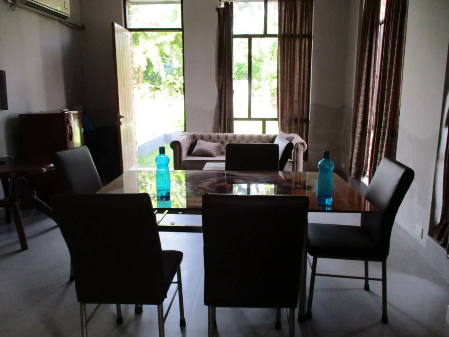 Ganga Kutir Oak Villa on Raichak