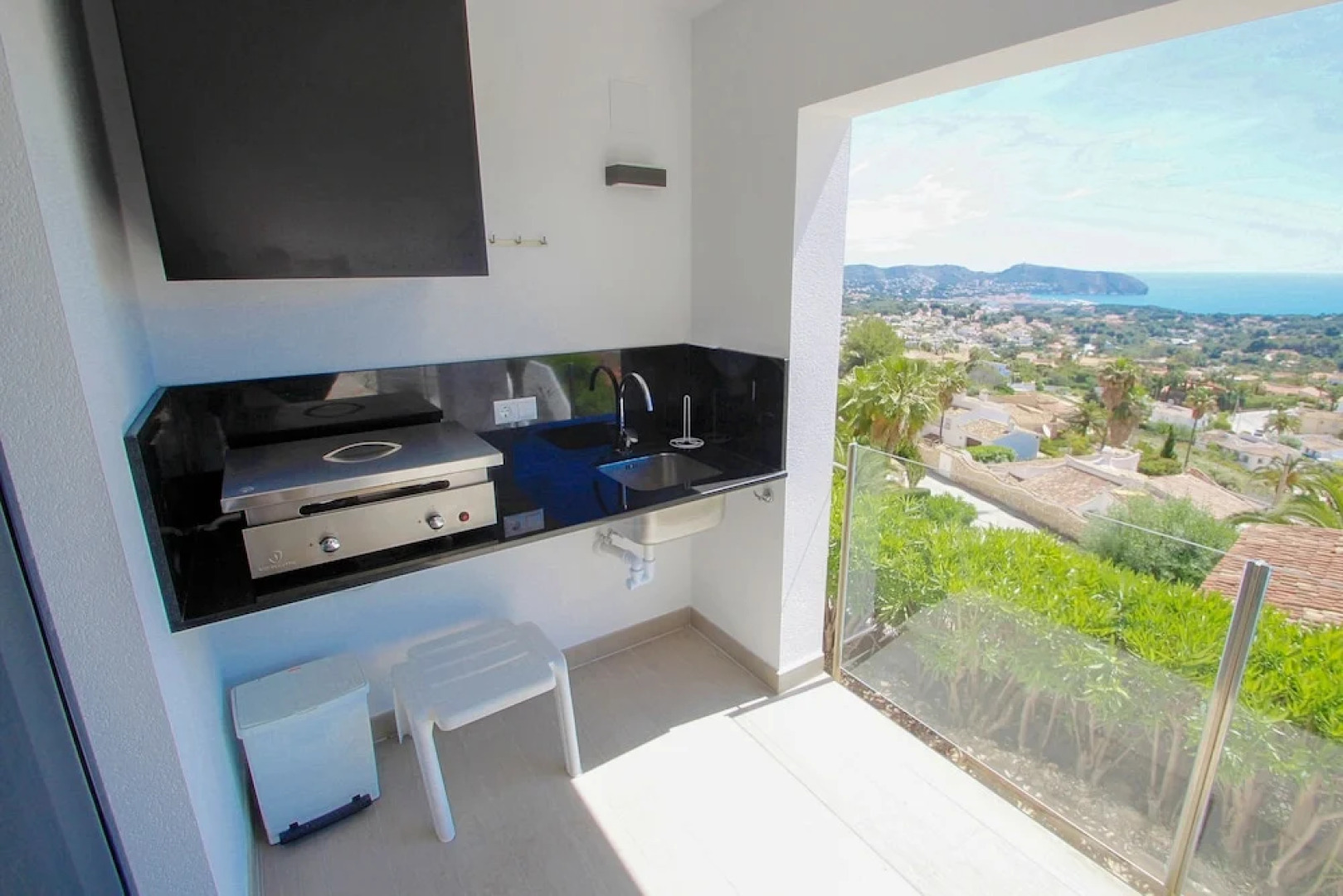 Amigos - holiday home with private swimming pool in Moraira