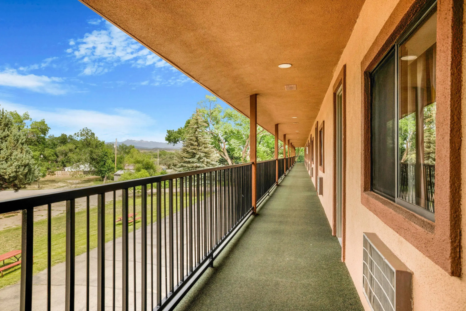 Days Inn by Wyndham Cortez