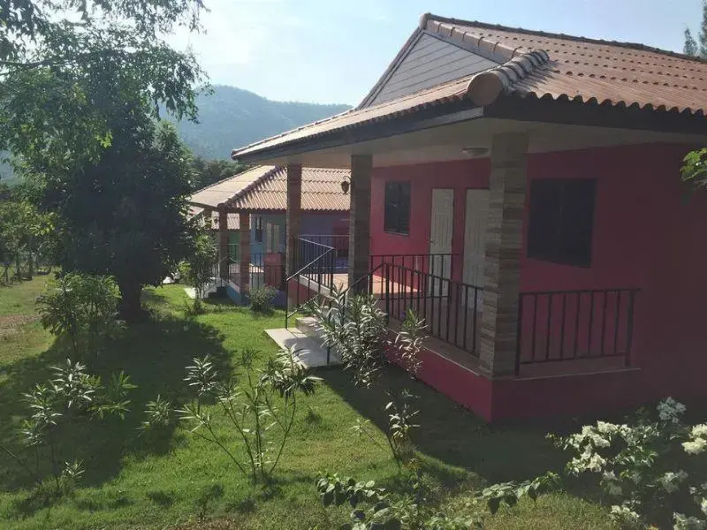 Kaengkachan Lake Hill Resort