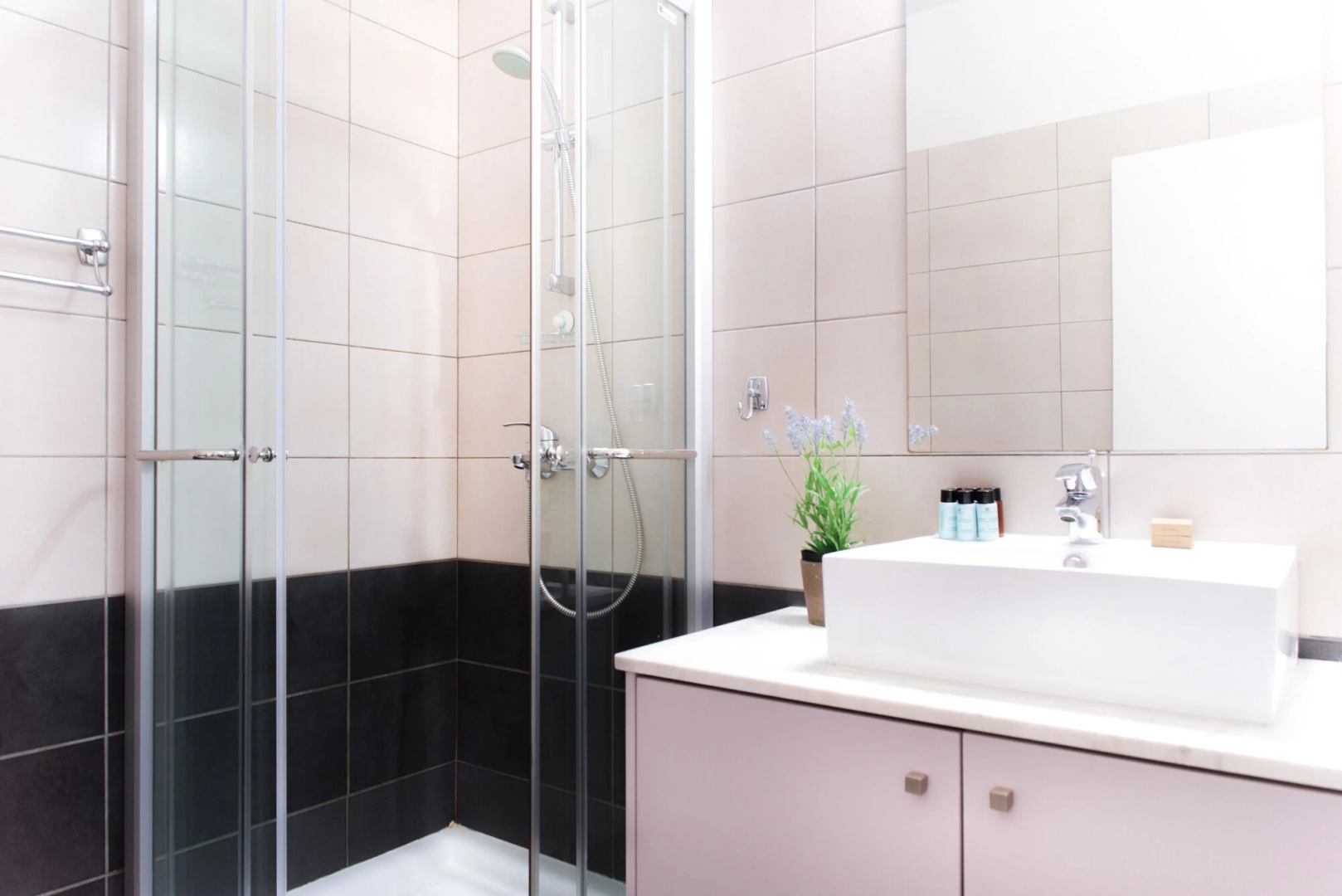 Napian Suites