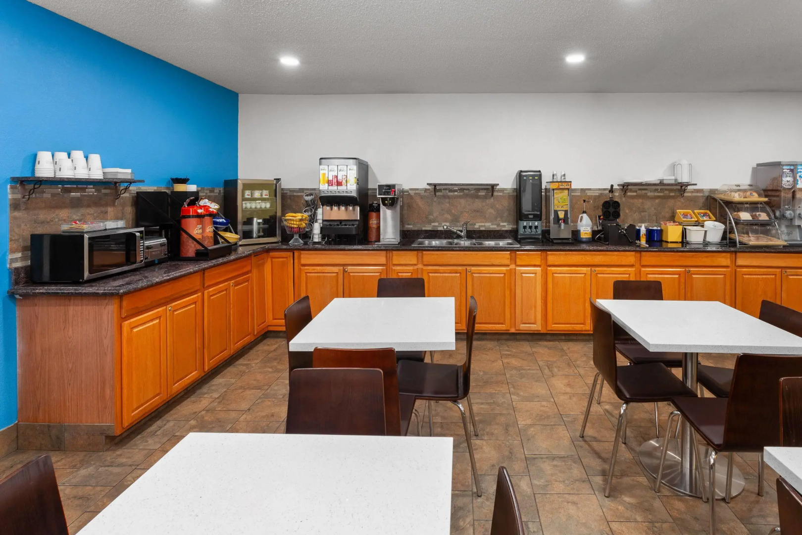 Days Inn by Wyndham Mason City