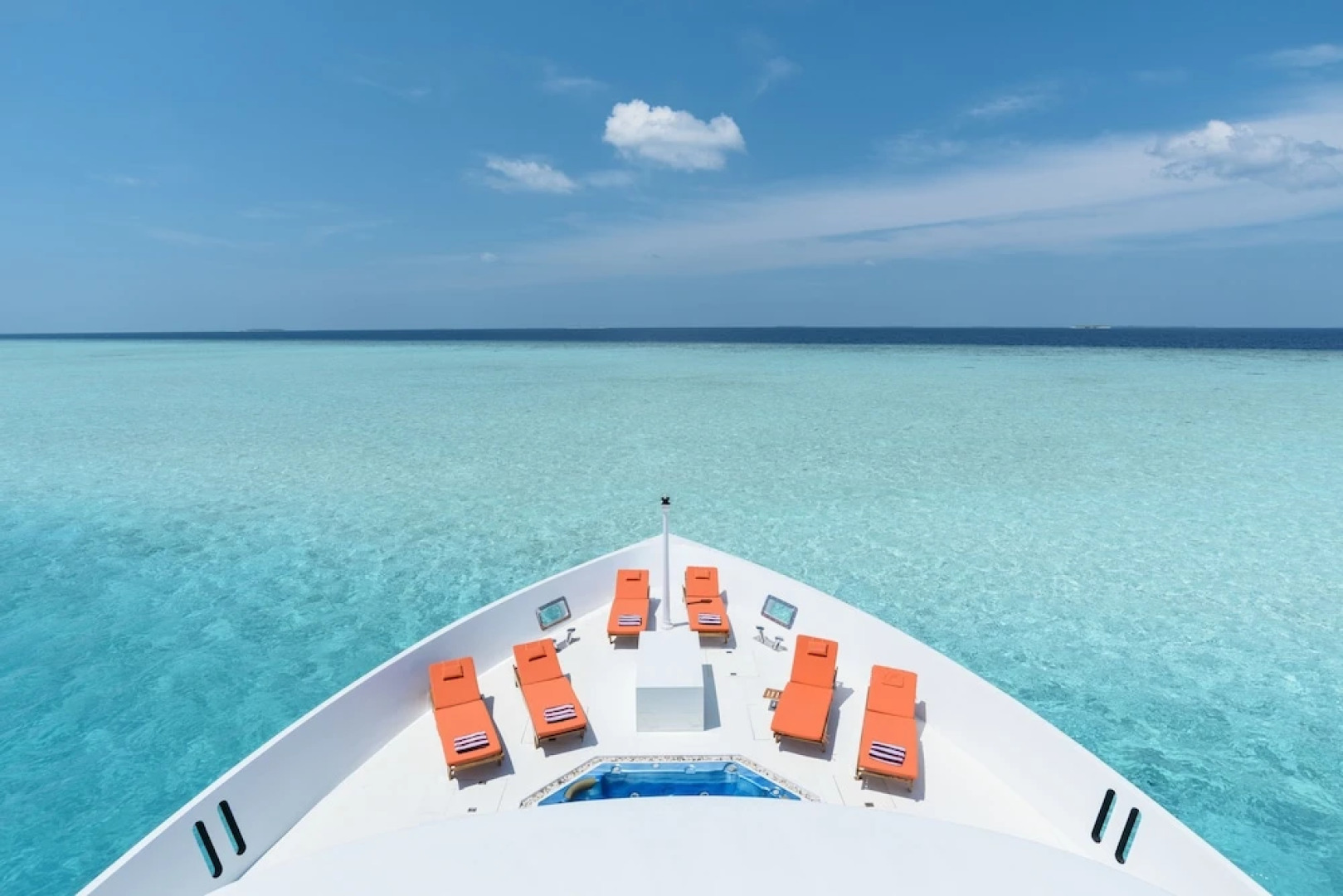 Dhaainkan'baa - Luxury Yacht