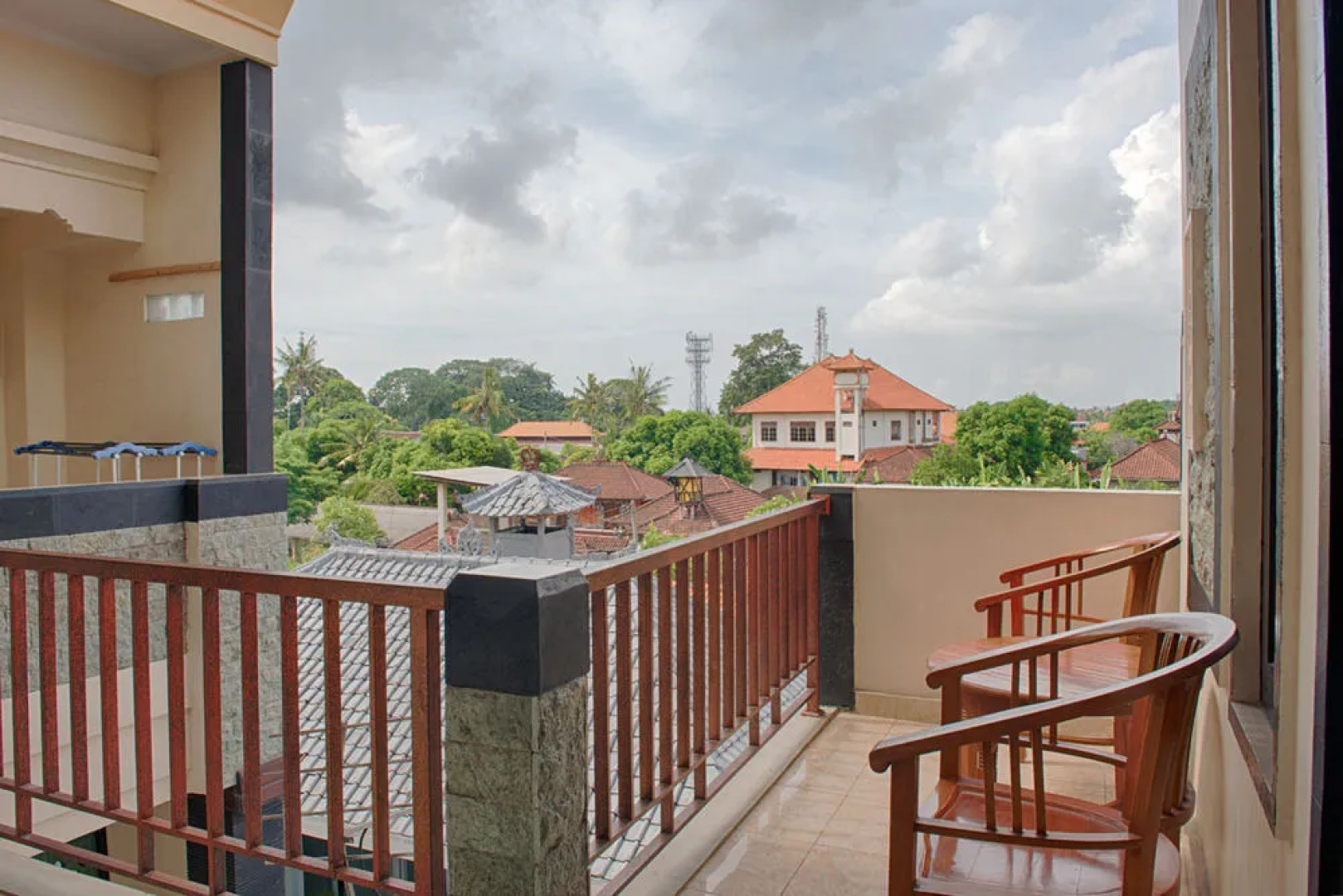 RedDoorz @ Legian Kelod