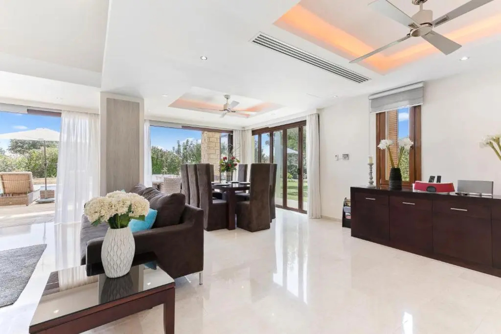 4 bedroom Villa Galinios with large private pool, Aphrodite Hills Resort