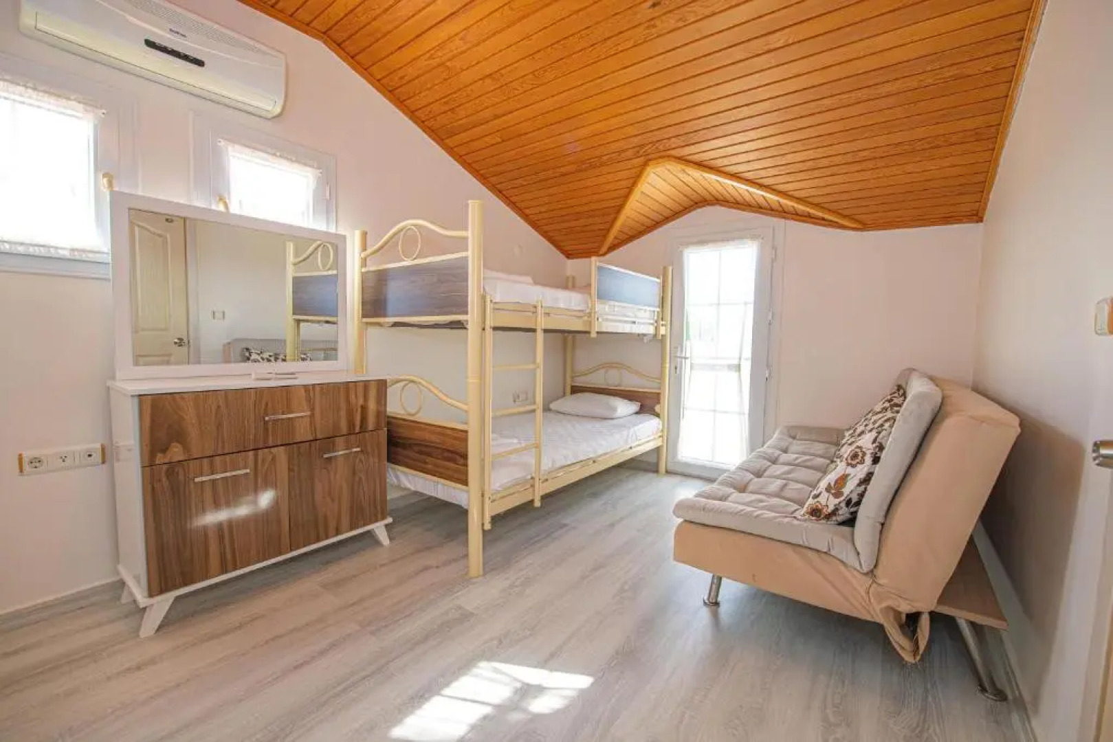 Anatolian Apartments & Bungalows