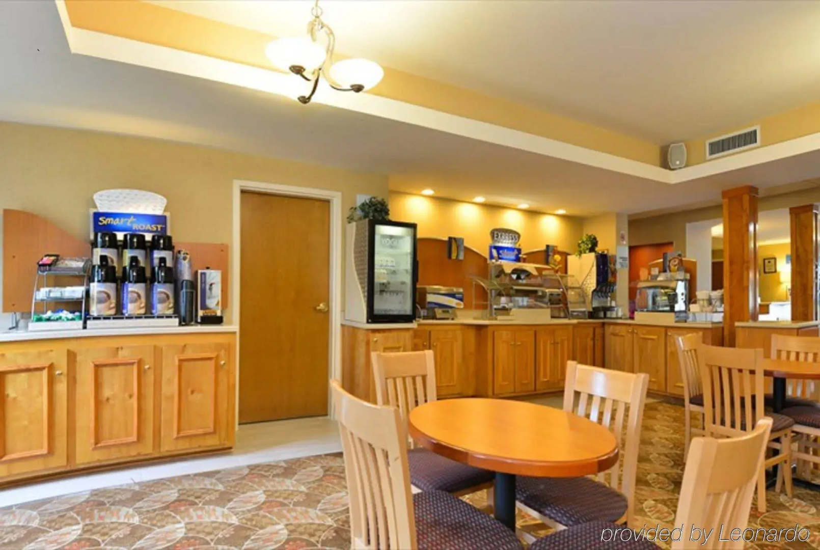 Holiday Inn Express Hotel & Suites Petersburg-Dinwiddie by IHG