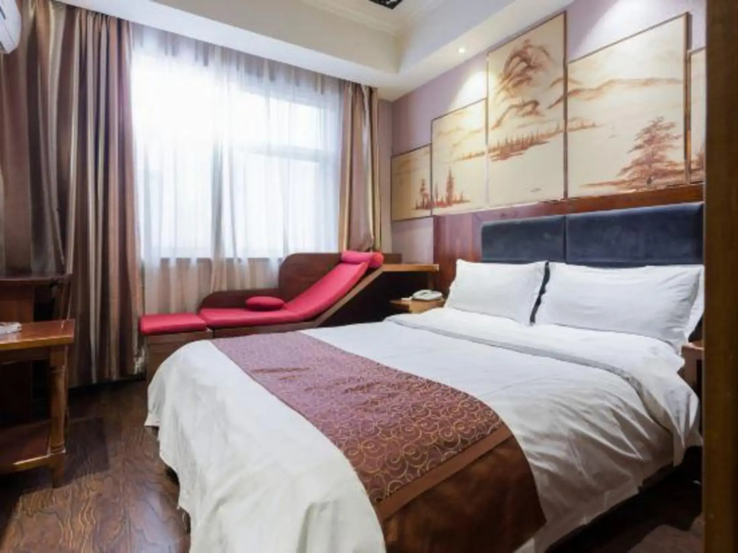 Yiyun International Hotel