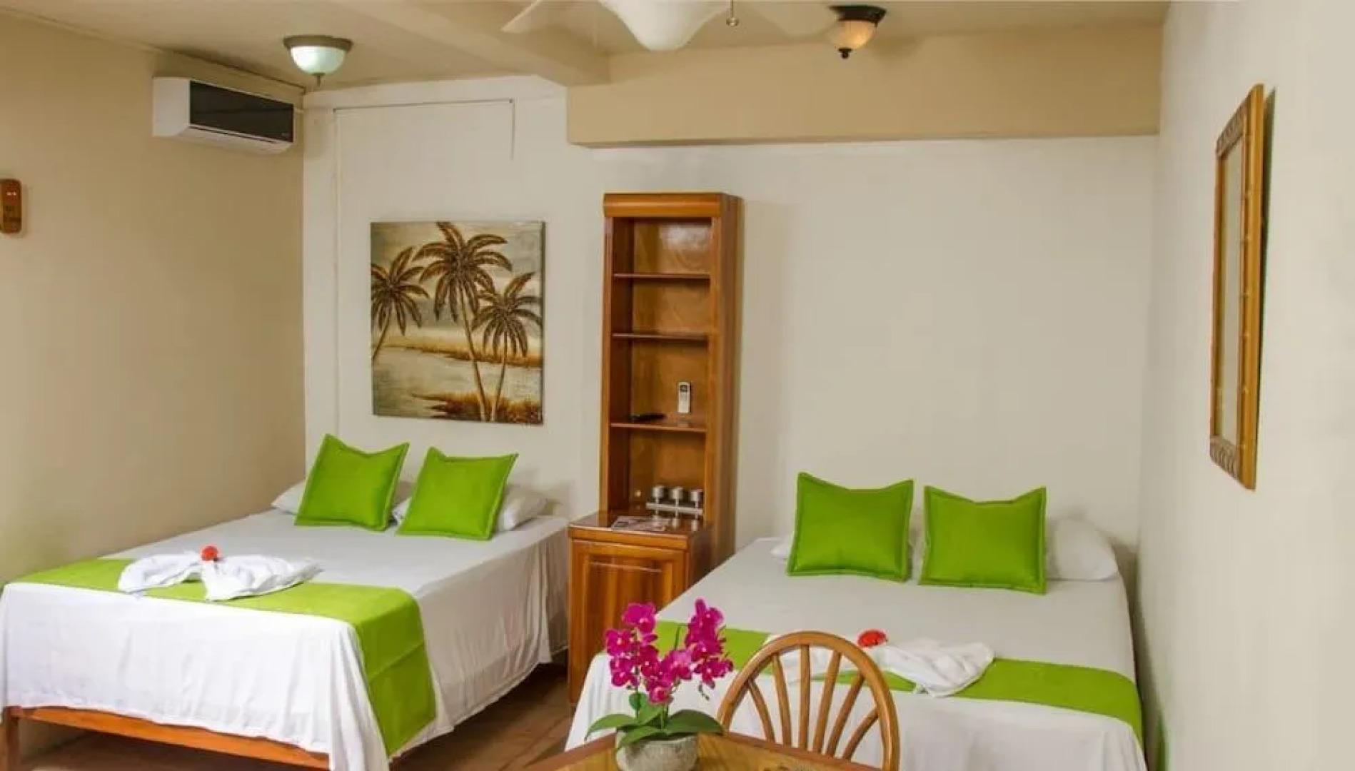 Hotel y Restaurante Costa Coral