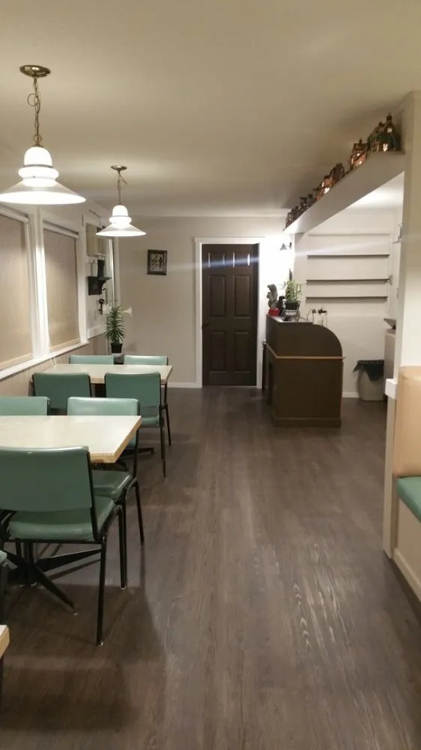 Rivermount Motel Campground and RV Park