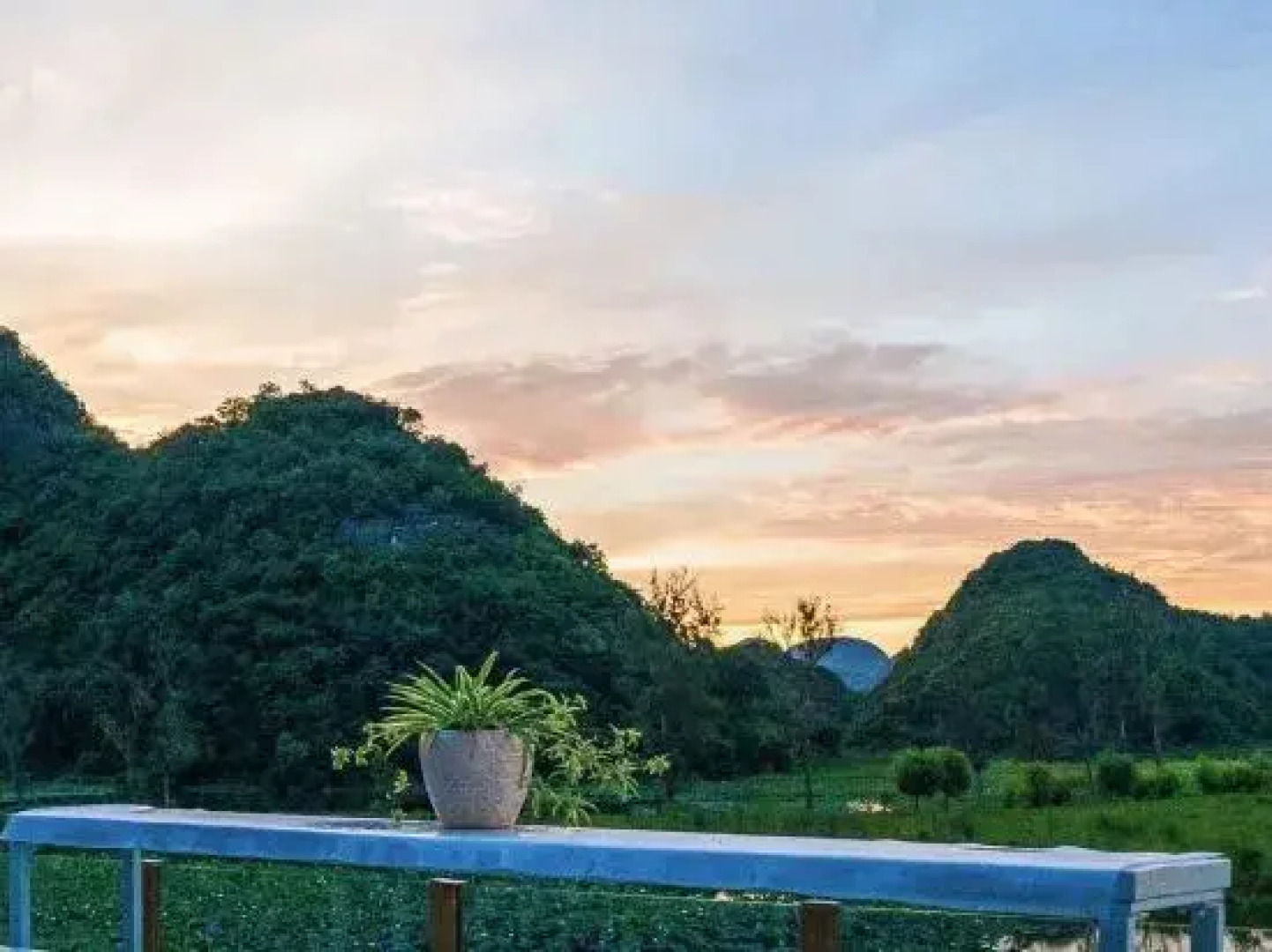 Yuejingyun Lake View Hostel