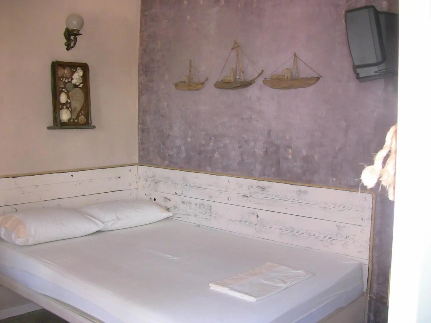 Anthippi Guest House