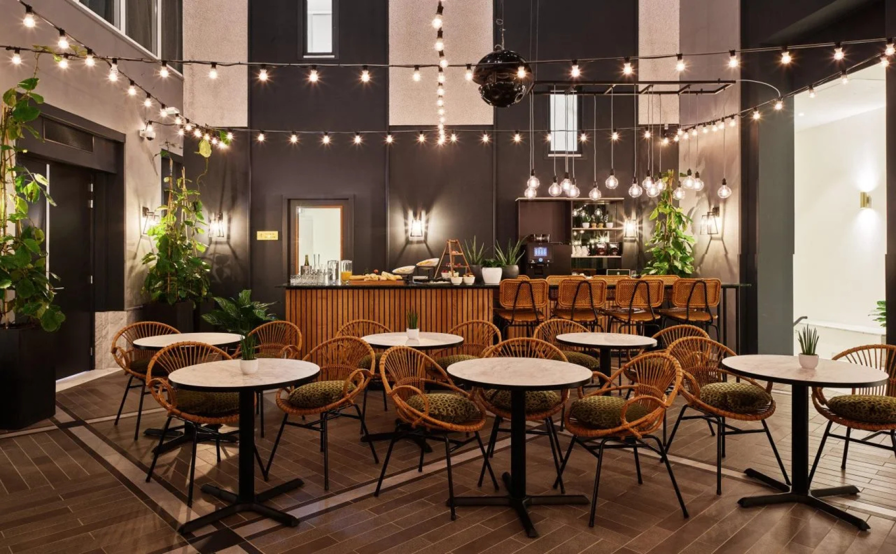 Staybridge Suites The Hague - Parliament by IHG