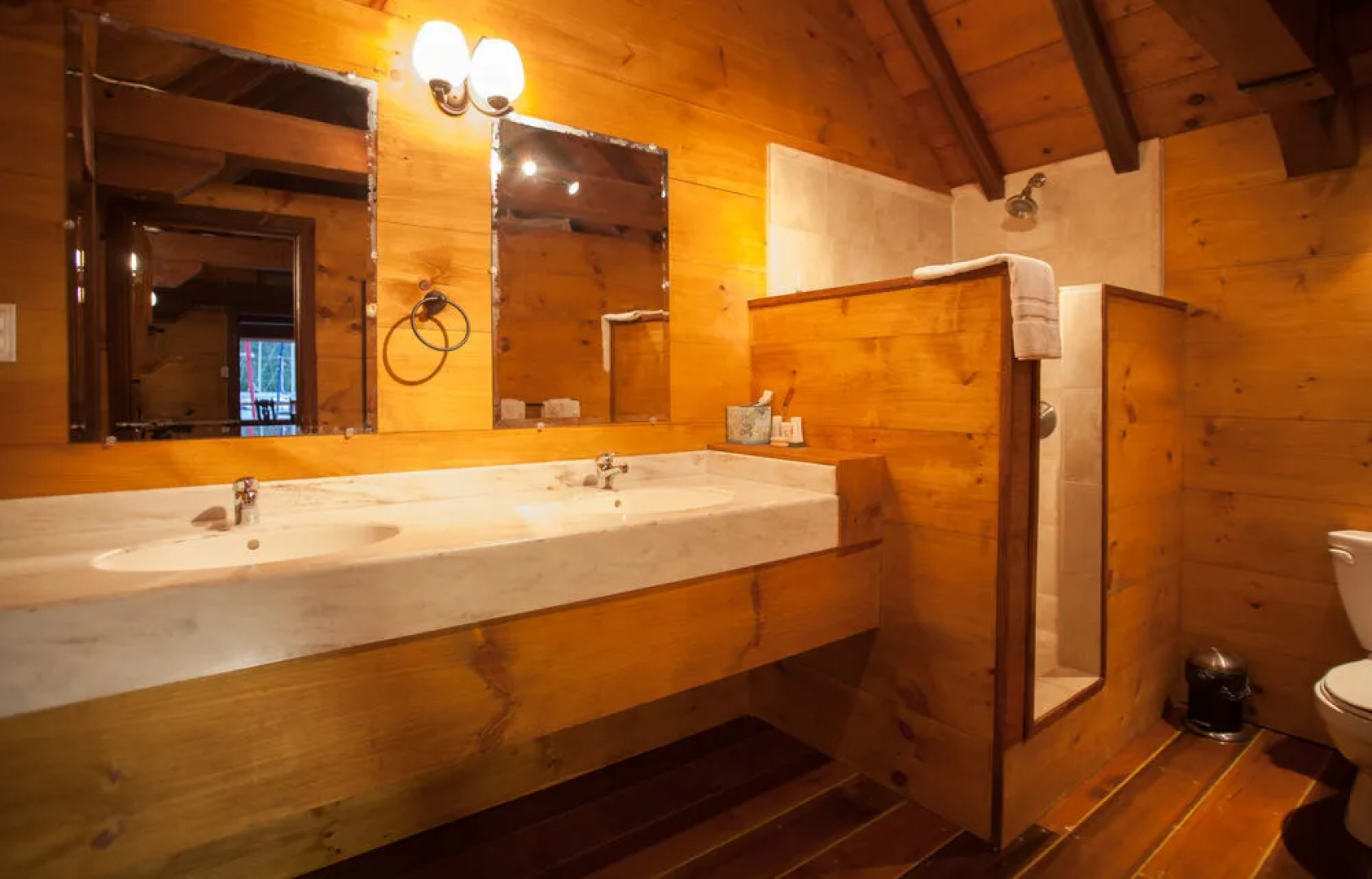 Admiral's Inn and Gunpowder Suites