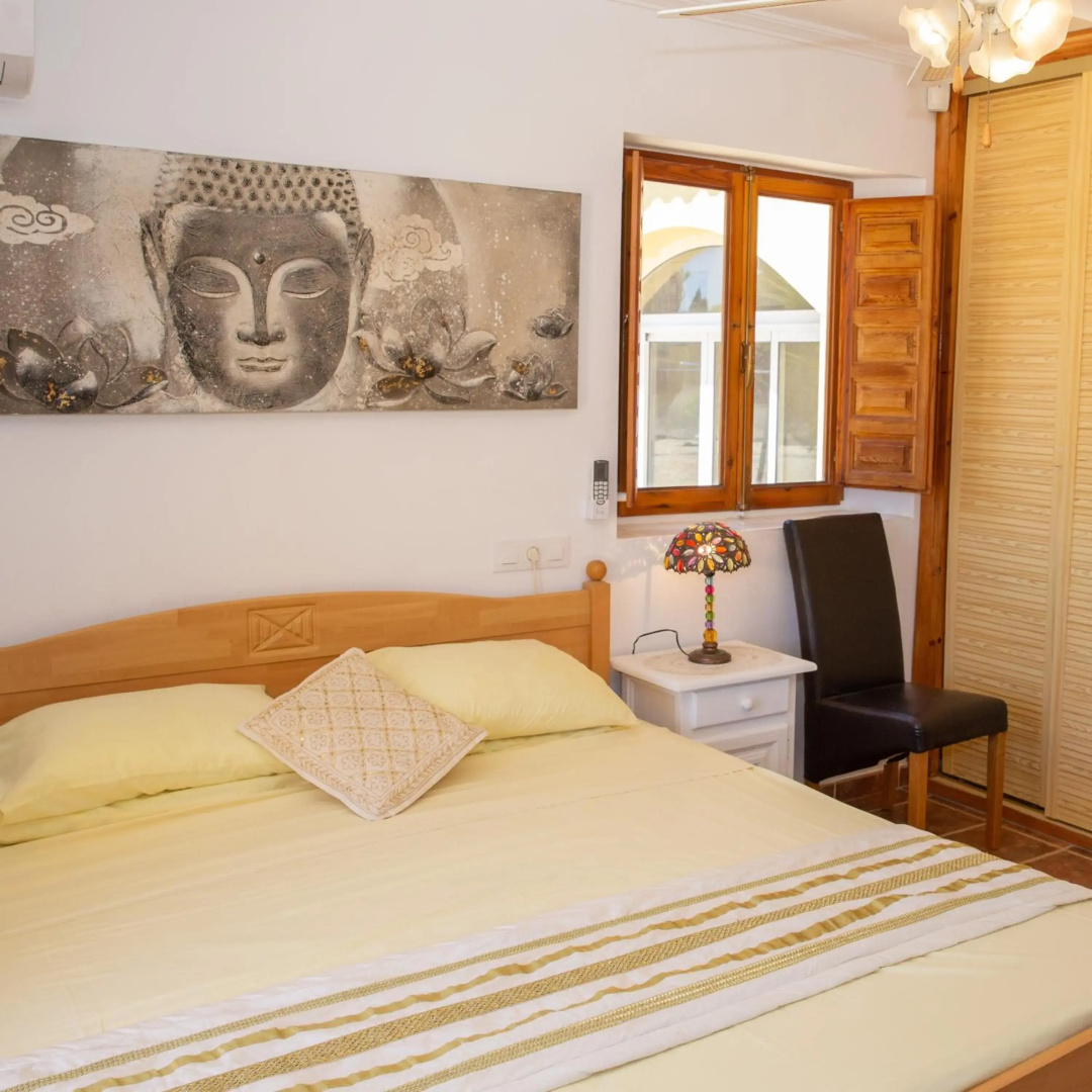 Casa Mari - fabulous semi-detached villa with swimming pool, tennis court and huge gardens