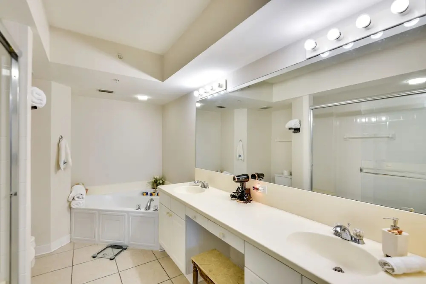 Eclectic Daytona Beach Condo w/ Breathtaking View!