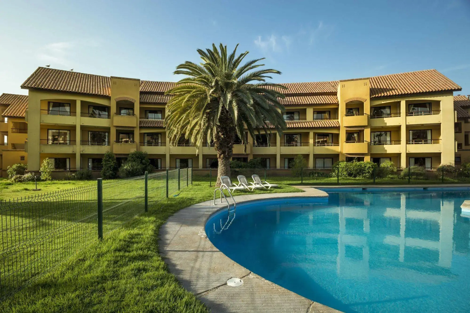 Hotel Playa Campanario