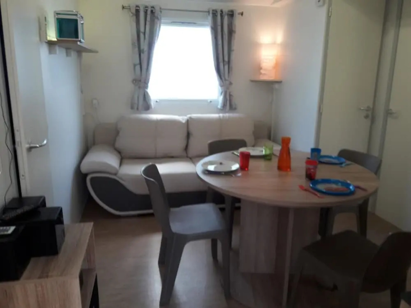 Bungalow With 2 Bedrooms in Soulac-sur-mer, With Pool Access and Furni