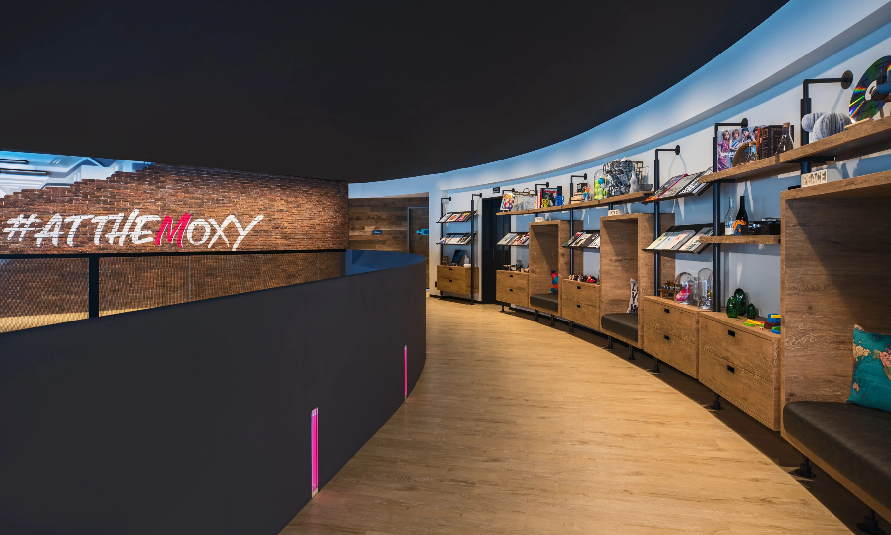 Moxy Osaka Honmachi