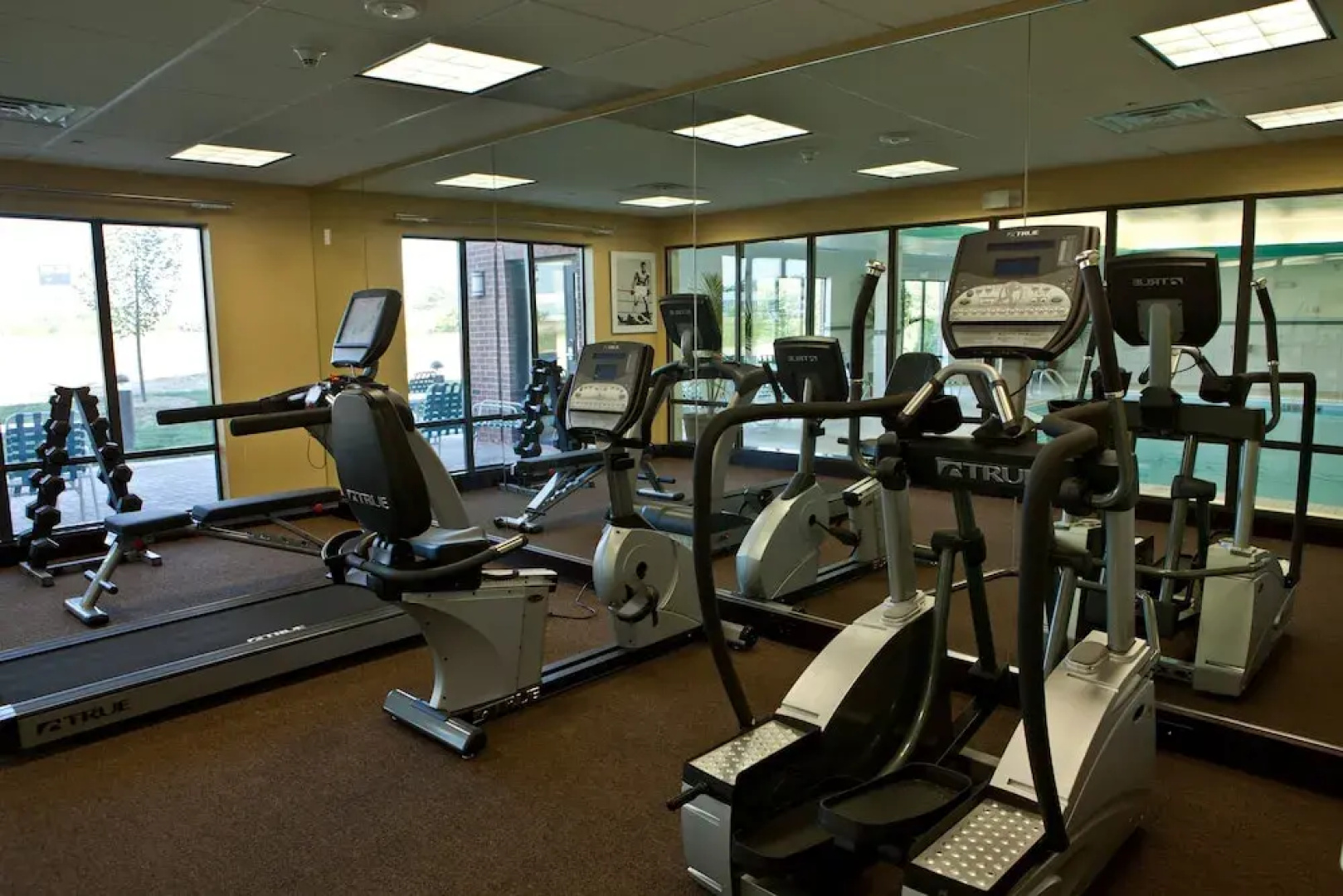 Holiday Inn Express & Suites Lansing-Dimondale